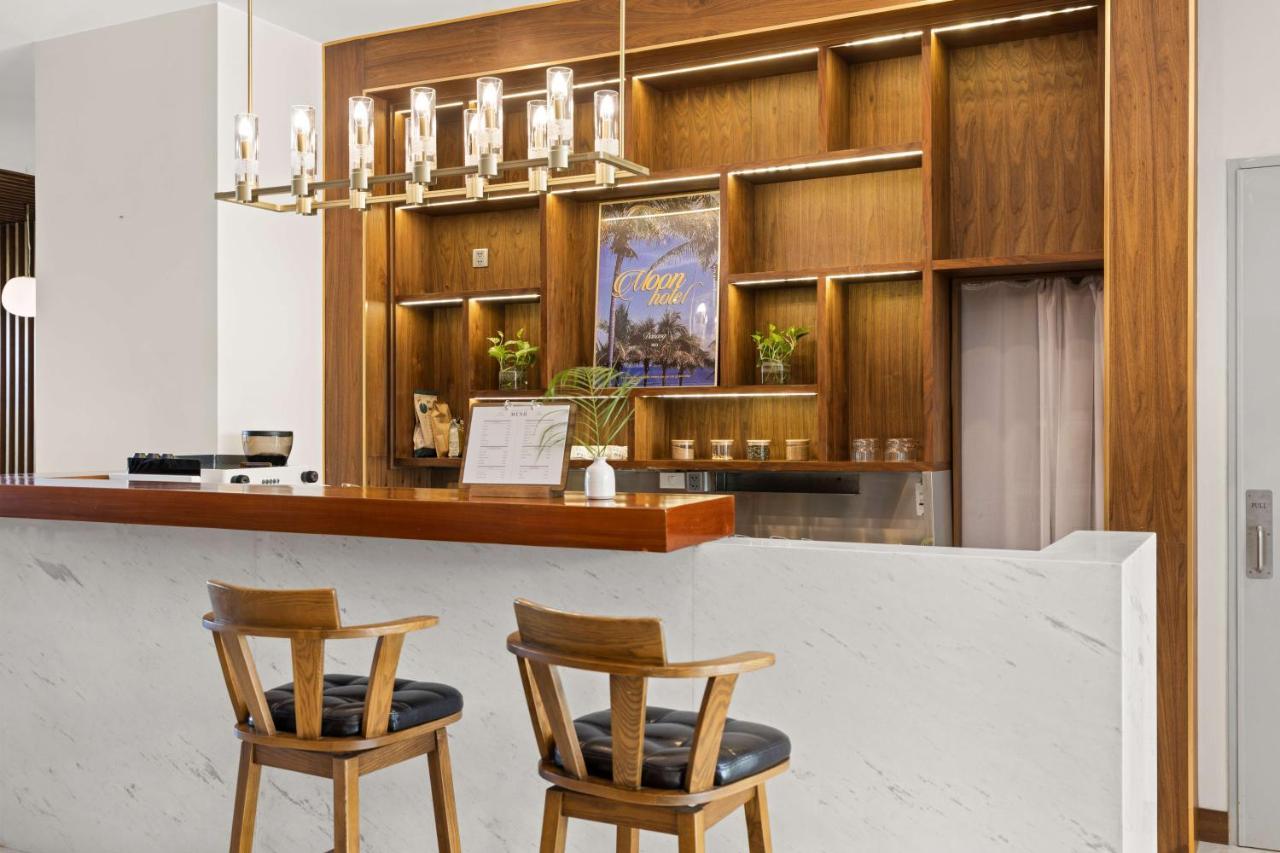 Moon Hotel And Apartment Da Nang Zewnętrze zdjęcie