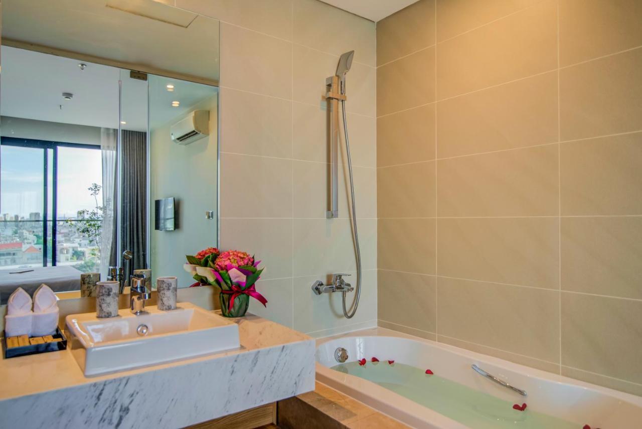 Moon Hotel And Apartment Da Nang Zewnętrze zdjęcie